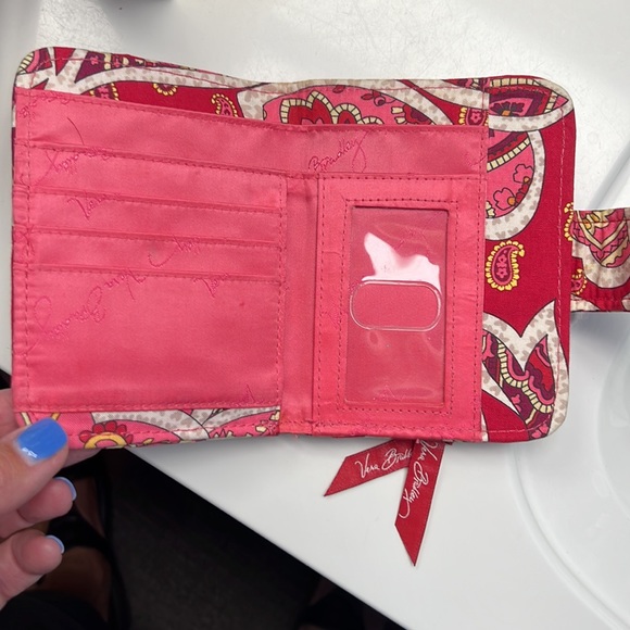 Vera Bradley Tote, wallet, and ID Wallet  in Rosy Posy Pattern - Picture 11 of 11